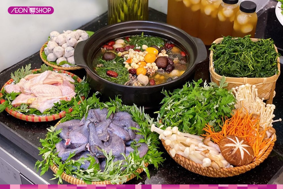 Lẩu gà đen hầm thuốc bắc