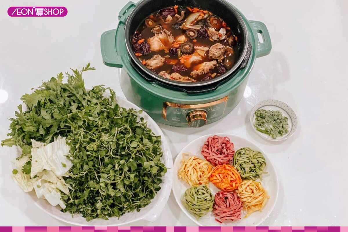 Lẩu gà thuốc bắc